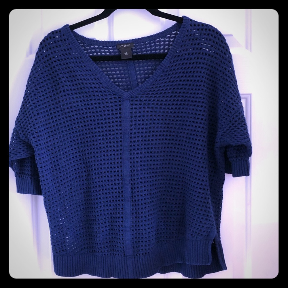 Ann Taylor V Neck pullover sweater navy blue M